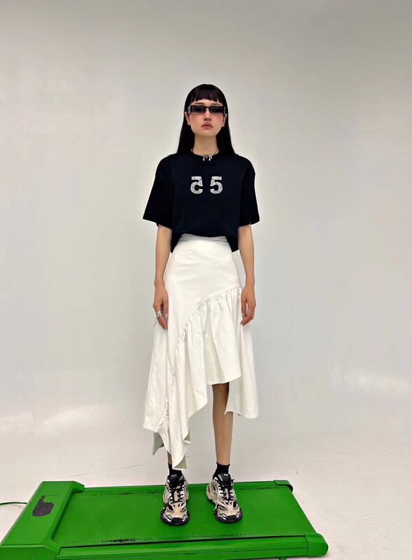 New in early autumn! [D.TWO D2] round neck number pattern short-sleeved T-shirt 2321062# ZXL