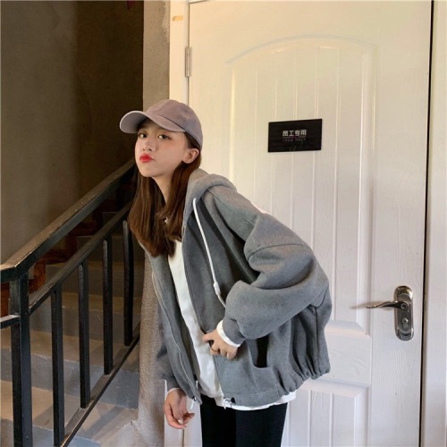 New sweater coat women's autumn and winter Korean version of the trendy loose student plus velvet thick top 2022 new