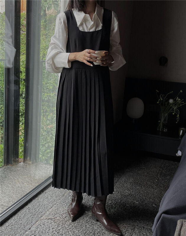 New in autumn!【SOUL】Simple temperament pleated vest dress 2723# CLS
