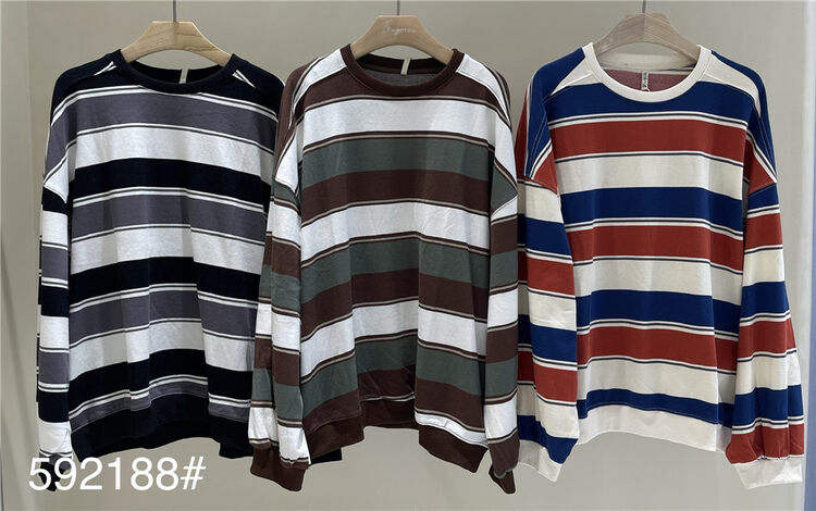 New in autumn! [fabric] striped comfortable all-match long-sleeved T-shirt 592188# L