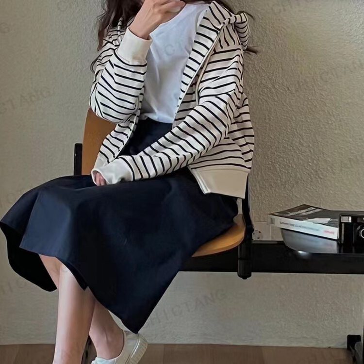 Early autumn new style!【MALT】Casual hooded striped sweater 6019# XYJ