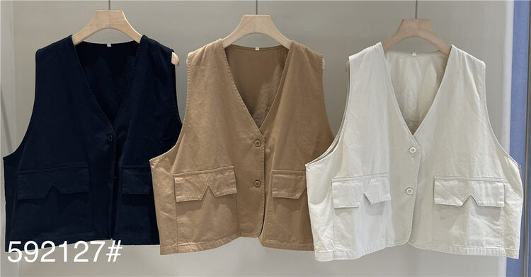 New in autumn! [fabric] slim and comfortable vest 592127# L