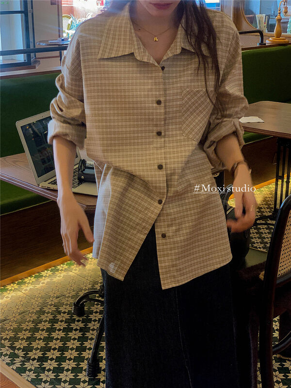 New in early autumn! [MOXI] Retro commuter plaid shirt 58705# XJ
