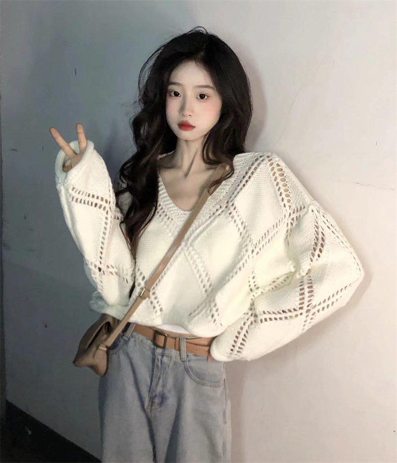 Real shot Lazy style Irregular V-neck short rhombus hollow knitted sweater sweater vest two-piece women's