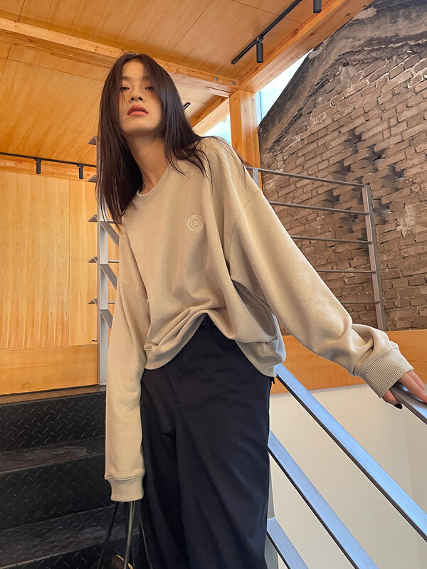 New in autumn!【CLEAN SPACE】Korean loose and simple sweater 32175# CQW