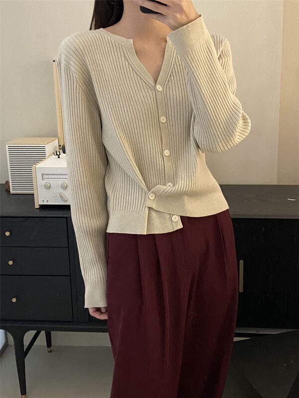 【CLEAN SPACE】Solid Color Casual Short Knit Cardigan 31700