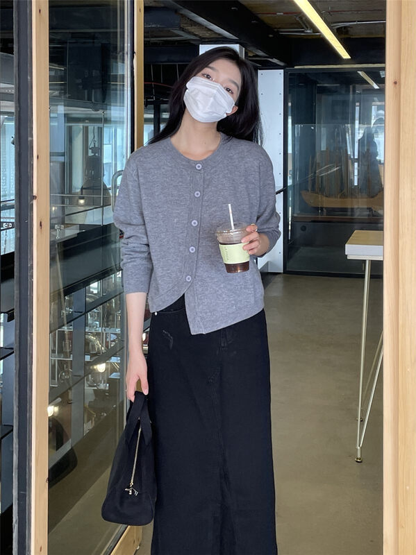 New in autumn!【CLEAN SPACE】Simple and casual all-match knitted cardigan 33100# CQW
