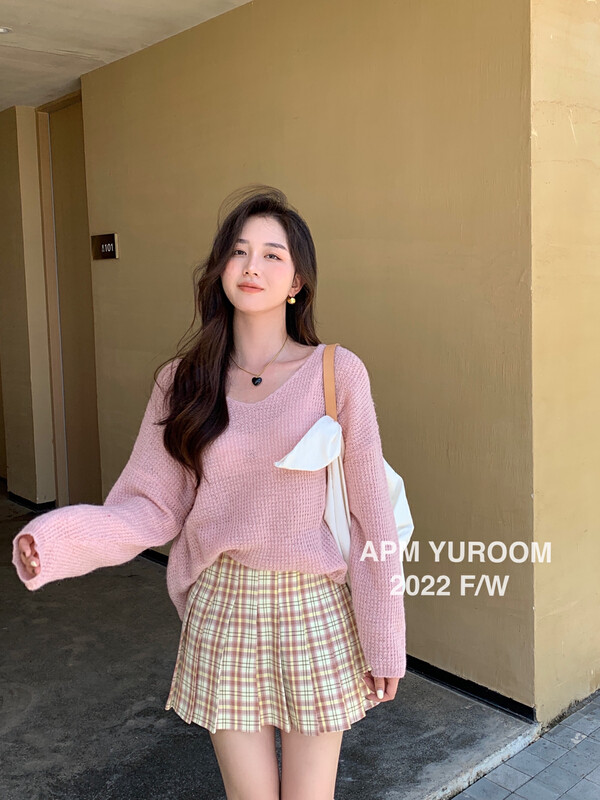 [APM YUROOM] New Korean V-neck candy-colored sweater in early autumn 9016# LSL
