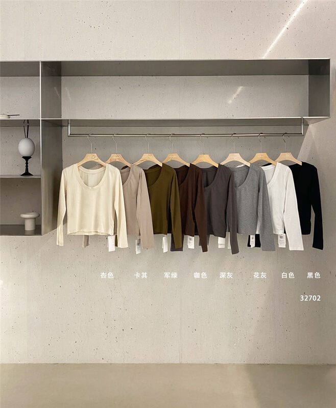 [CLEAN SPACE] Solid color slim U-neck short long-sleeved T-shirt YS1-32702