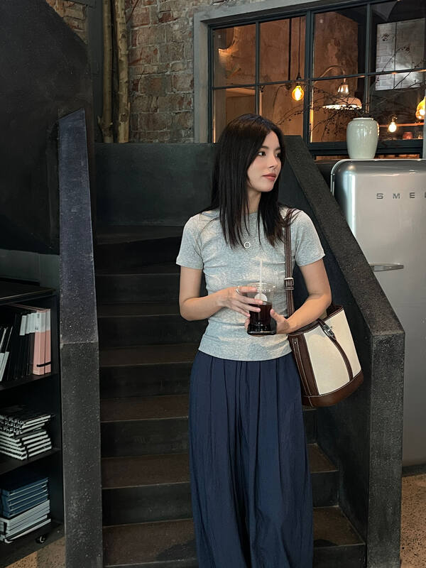 Original price 69.93! Early autumn new [CLEAN SPACE] simple solid color slim short shirt 32169# CQW