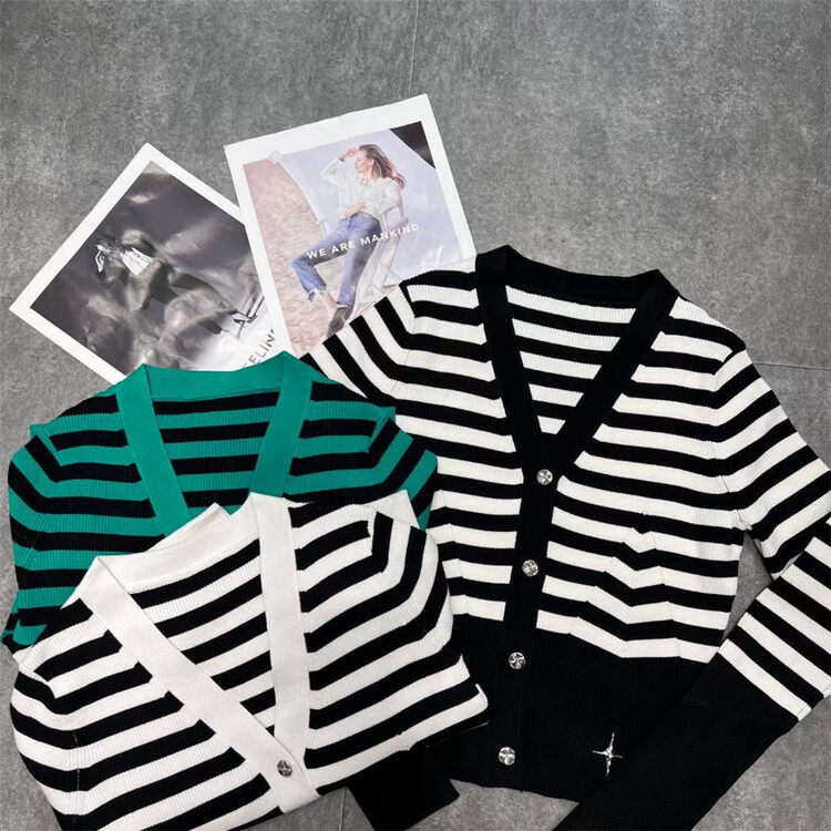 New in autumn! [S'SEVEN] Striped Korean long-sleeved knitted cardigan 3151# XYJ