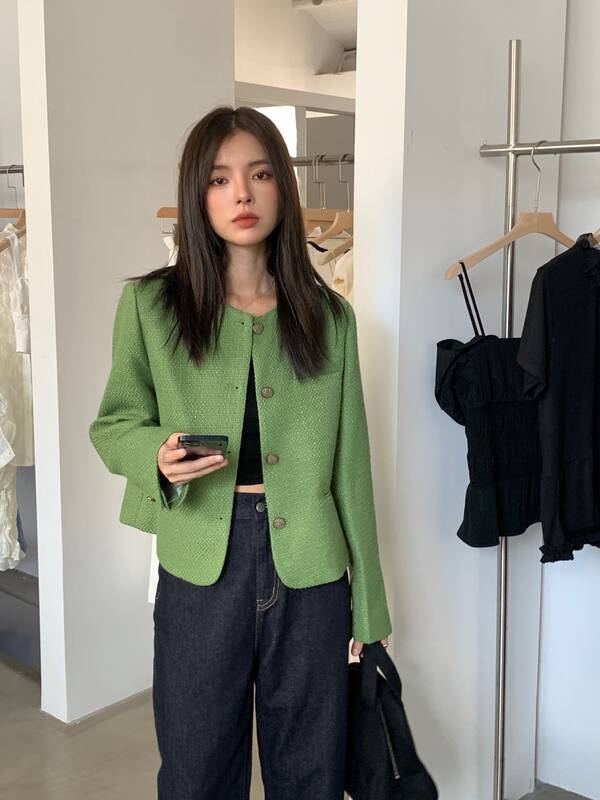 New in early autumn! [CLEAN SPACE] Xiaoxiang style all-match round neck short jacket (not easy to deform) 27826# CQW