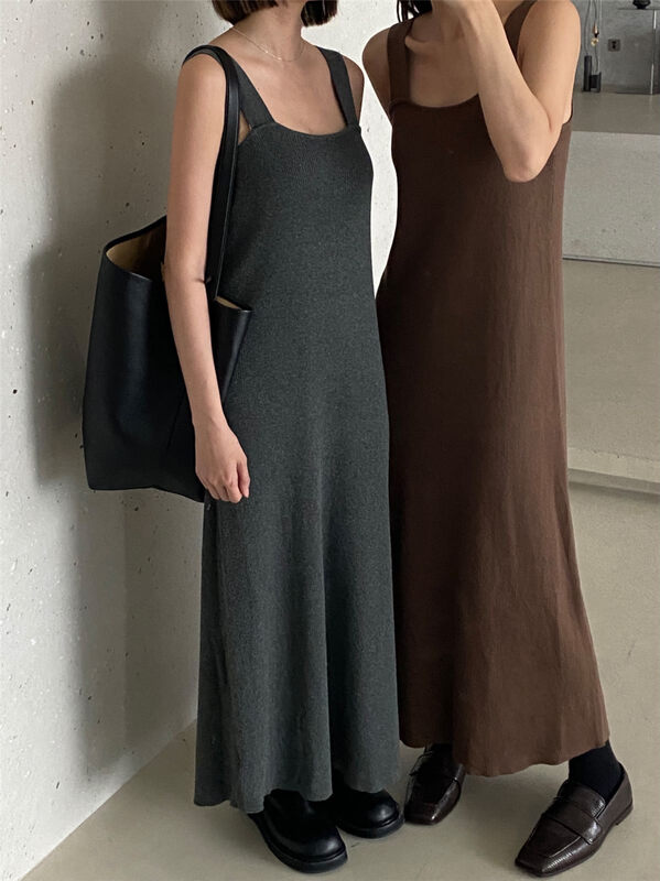 【CLEAN SPACE】Solid Color Loose Casual Long Sling Dress 33189
