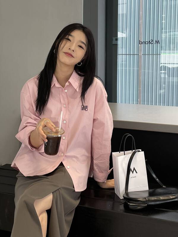 Classic loose fit, highly recommended, 8 colors available [CLEAN SPACE] Atmospheric simple embroidery design loose shirt 32178A# CQW