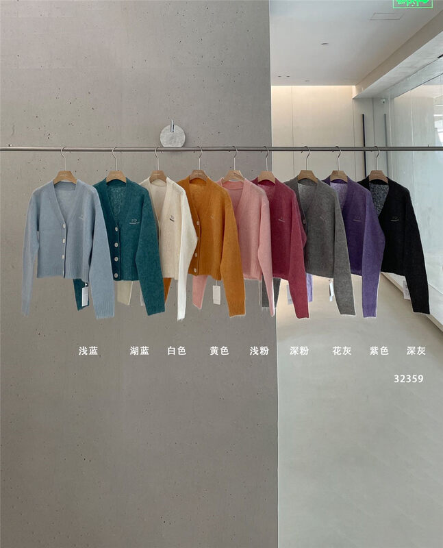 New in autumn!【CLEAN SPACE】Korean embroidered letters casual knitted cardigan 32359# CQW