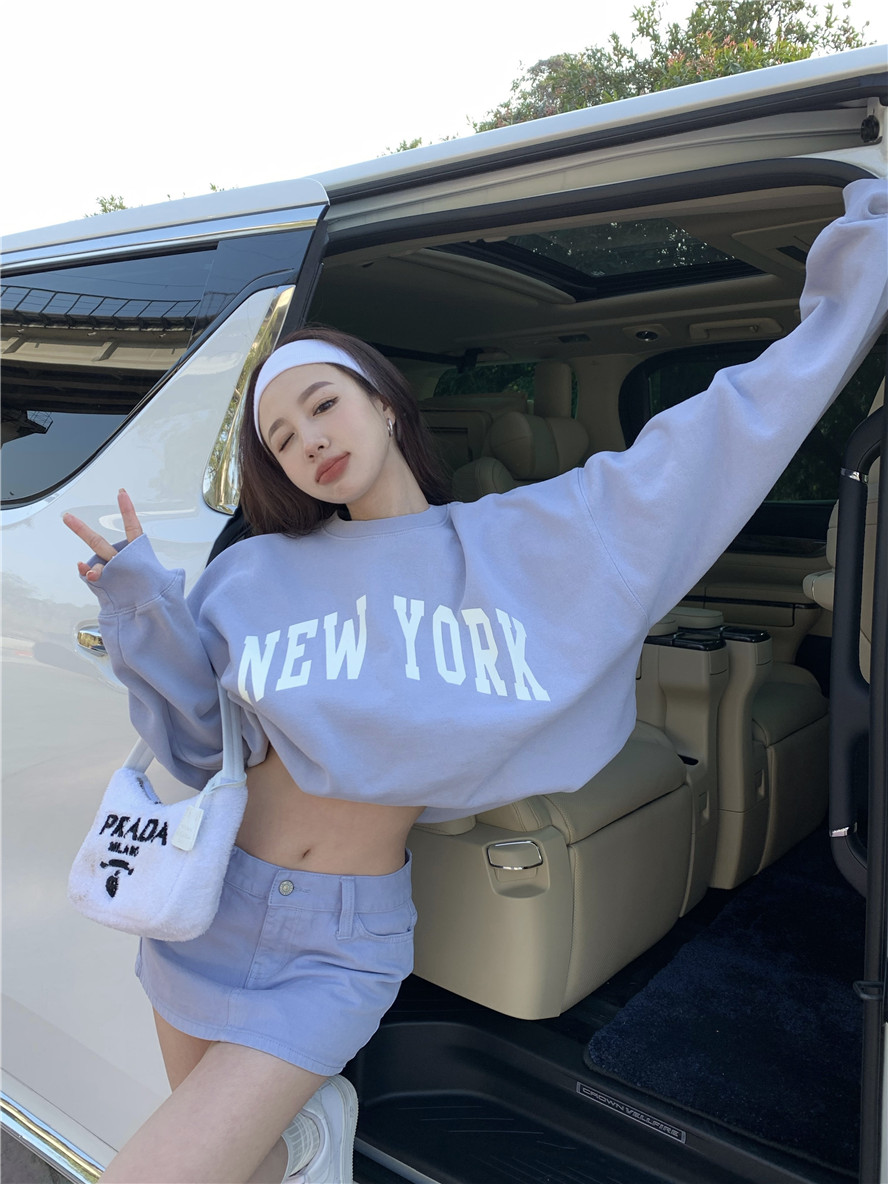 Real Shot Letter Loose Sweater Thin Section + Low Waist Versatile Denim Skirt