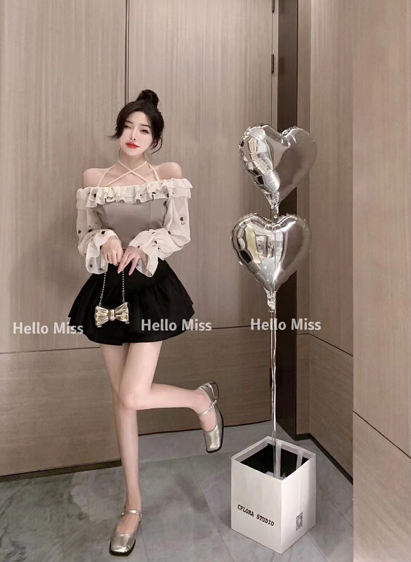 Autumn is new! [HELLO MISS] Two-piece suit for a little woman with a one-word collar halter and a slim skirt 82108# PCZ