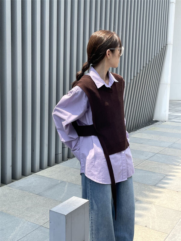 [CLEAN SPACE] Korean solid color V-neck design vest 33076