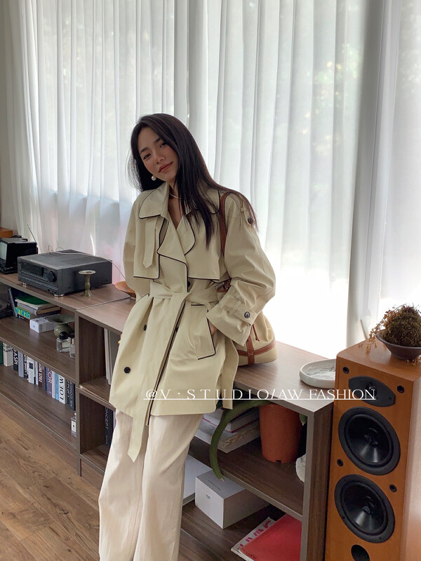 New in autumn!【V.STUDIO】Double-breasted fashion windbreaker (with belt) 8866# ZJY