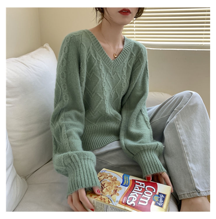 Sweater women's loose short outer wear 2022 new autumn and winter Korean version all-match pullover sweater lazy wind top