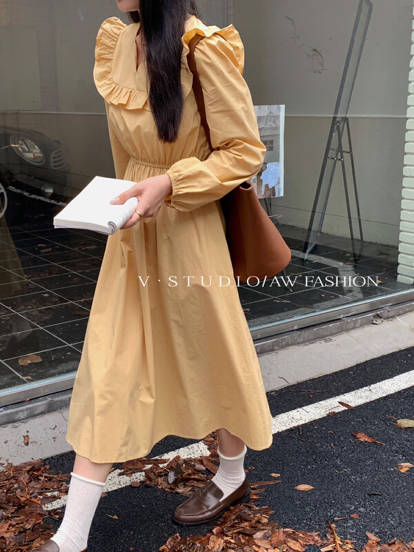 New in early autumn! [V.STUDIO] Korean version of the V-neck simple, slim and fresh dress 7985# ZJY