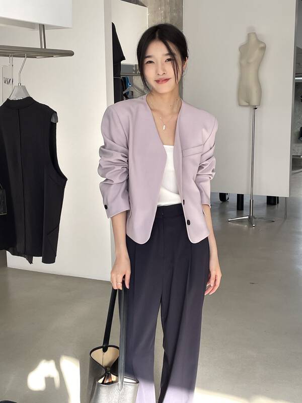 New in early autumn! [CLEAN SPACE] Temperament texture V-neck short suit 32778# CQW