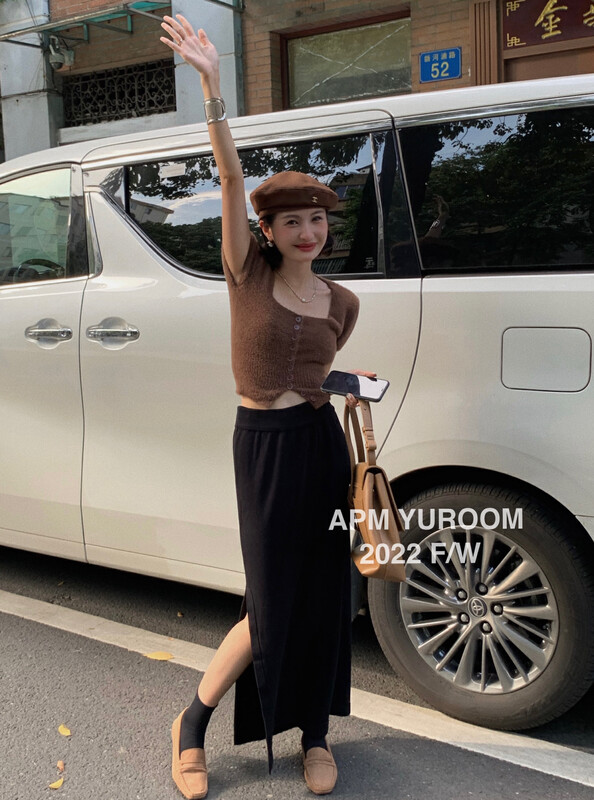 Autumn is new! [APM YUROOM] Korean version of the high waist slit slim skirt 6062# LSL