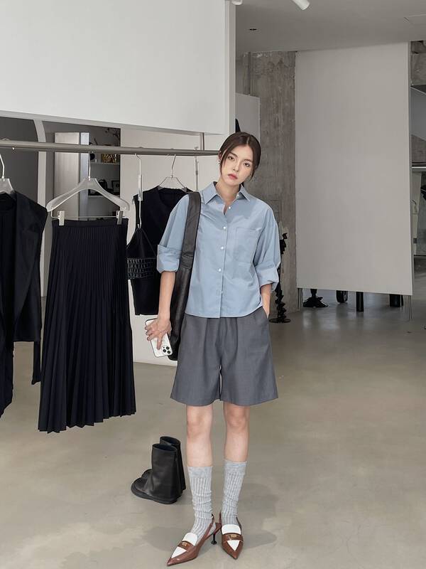New in early autumn! Profile back 6 colors optional [CLEAN SPACE] Simple solid color single-pocket short shirt 33077# CQW