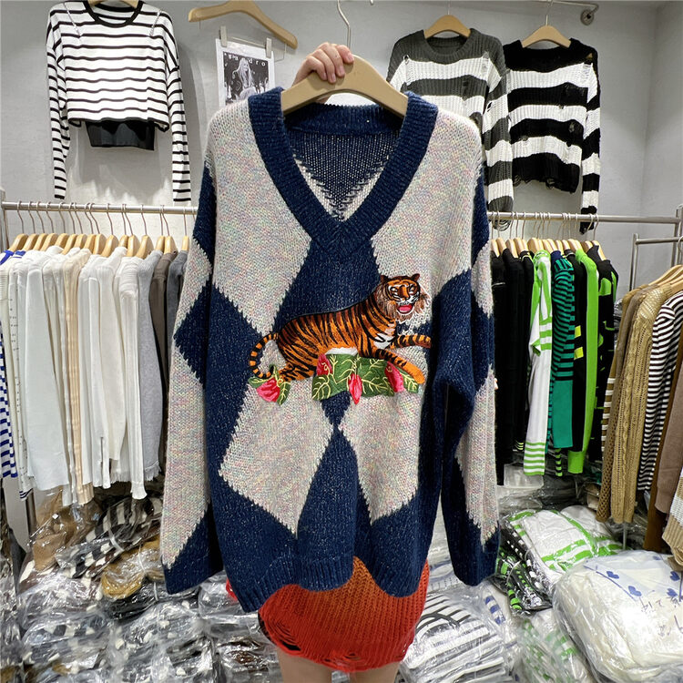 New in autumn! [S'SEVEN] plaid tiger pullover warm sweater 9903# XYJ