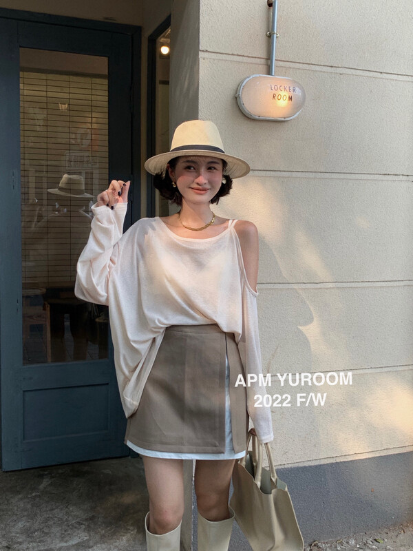 New in early autumn! [APM YUROOM] Korean version off-shoulder loose long-sleeved T-shirt 9037# LSL