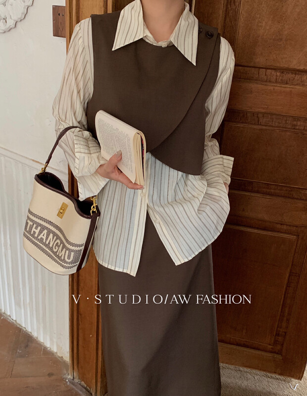【V.STUDIO】Korean all-match short vest + mid-length solid color skirt suit (without shirt) 7990# ZJY