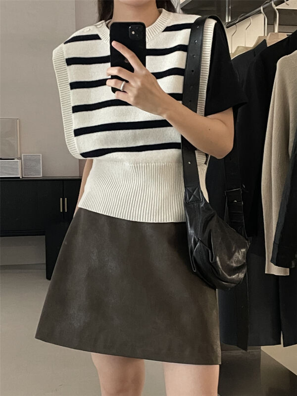 New in autumn!【CLEAN SPACE】Korean striped casual round neck vest 33191-33191A# CQW