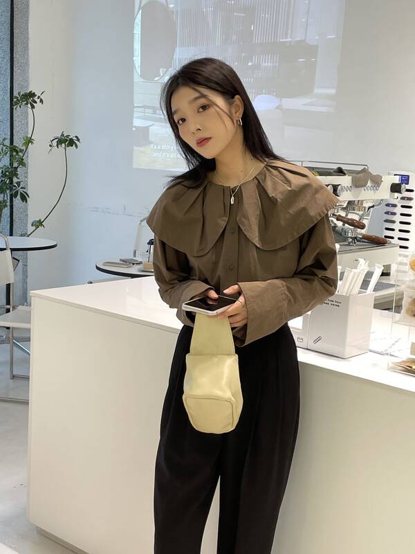 New in early autumn! Retro petal collar [CLEAN SPACE] Korean solid color large lapel loose shirt 31289A# CQW