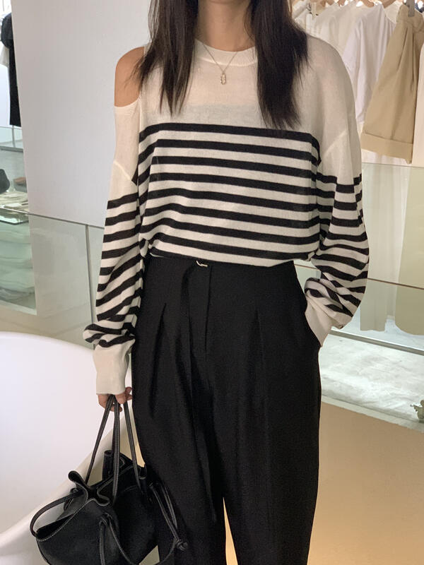 【CLEAN SPACE】Korean Striped Loose Off Shoulder Knit Sweater 31696# CQW