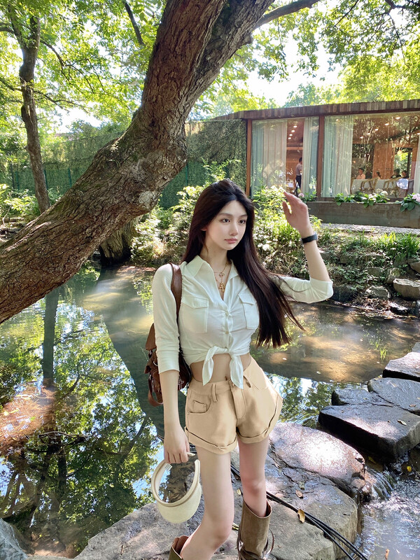 Autumn is new! [HELLO MISS] Fashion solid color comfortable all-match shirt + hot girl shorts suit 62153# PCZ