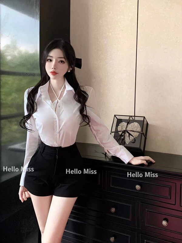 New in autumn! [HELLO MISS] Yujie's light and familiar sexy shirt + high waist all-match casual shorts suit 8299# PCZ