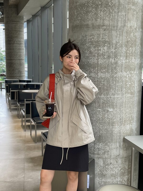 New in early autumn!【CLEAN SPACE】Solid color loose all-match hooded short coat 33063# CQW