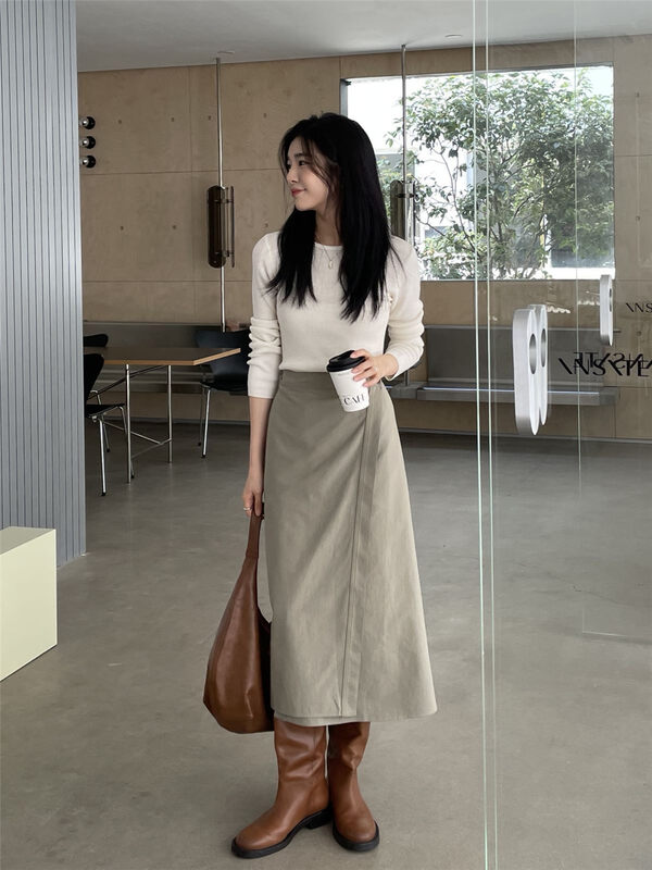 Original price 98.99! New in early autumn! [CLEAN SPACE] solid color texture commuter skirt 31993# CQW