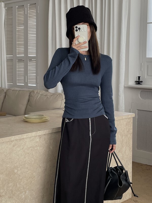 New in early autumn! [CLEAN SPACE] solid color slim fit round neck back strap knitted sweater (including 5% cashmere) 27950# CQW