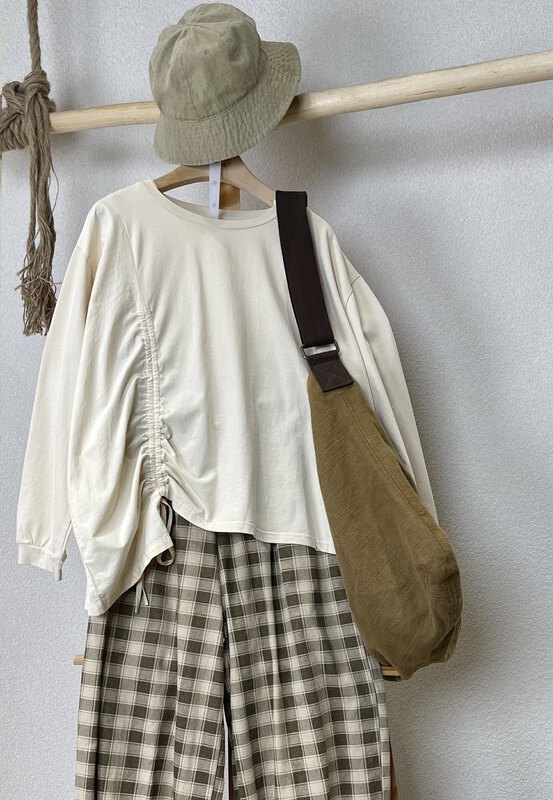 [Original Sansu clothing product] Casual stitching drawstring sweater 32399
