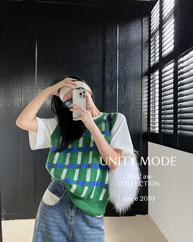 [UNITY] Early autumn new style green checkerboard vest vest women's knitted sweater with wool 209219-2