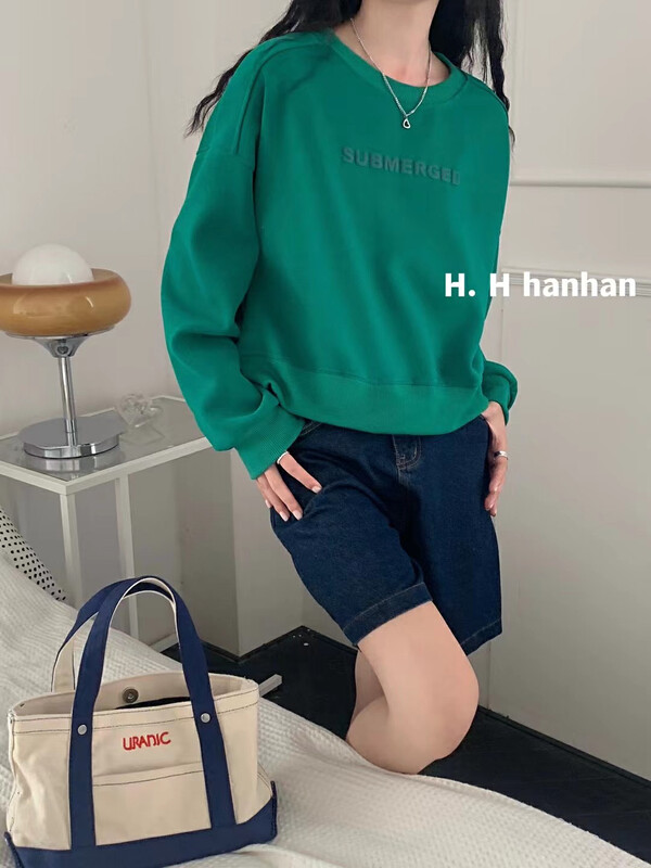 New in autumn! [HH &MISS LAI] Korean version of the simple letter short round neck sweater 3469# L