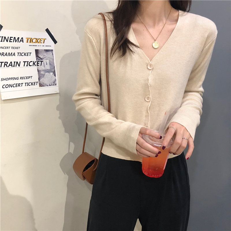Real price real price Early autumn new Korean version of the V-neck cardigan solid color with long-sleeved wild knitted jacket