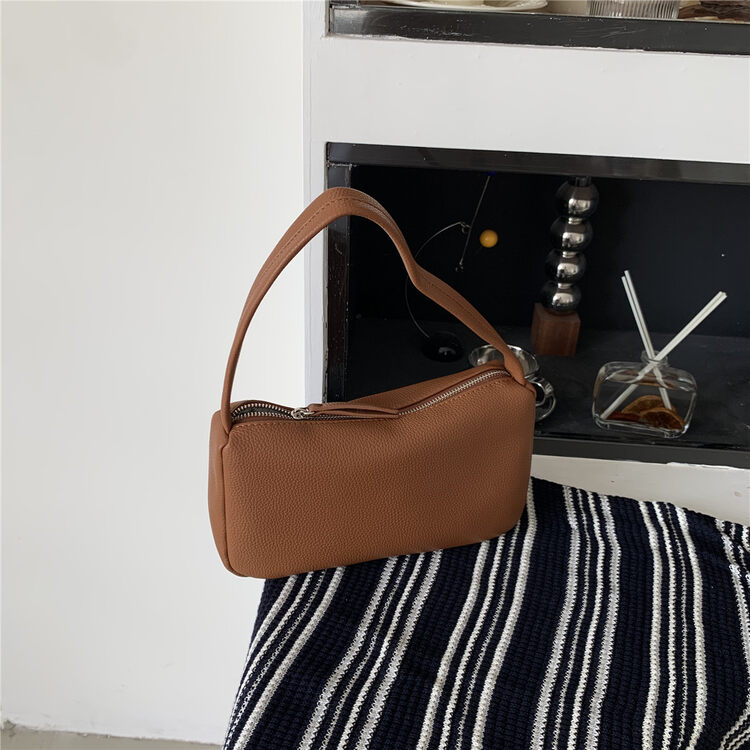 【DOUBLE C】Korean style simple and versatile small shoulder bag 8083# CYQ