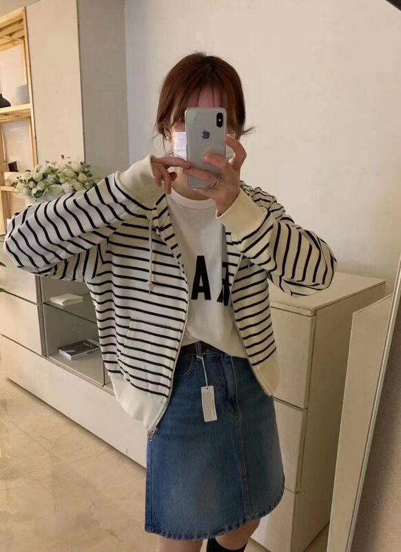 Autumn is new! [SELNENE] Korean version of the hooded loose short jacket 228301# XYJ