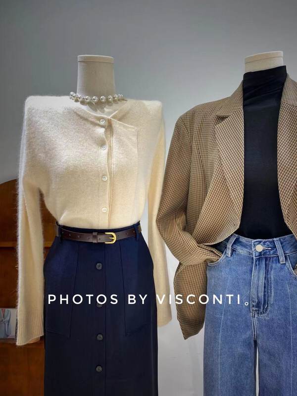 New in early autumn! [C Ouni] round neck single-breasted fashion warm sweater C750-52636# GYJ