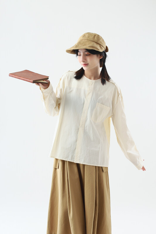 [Sansu clothing original] Commuter all-match solid color shirt 37838