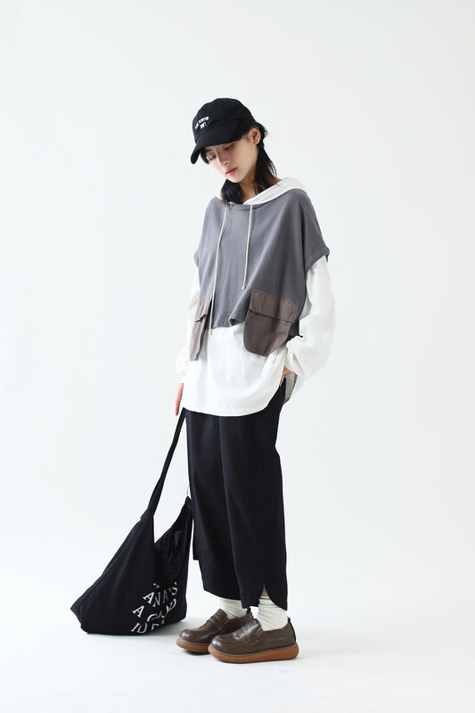 [Original Sansu clothing product] Simple and versatile sweater suit 39026
