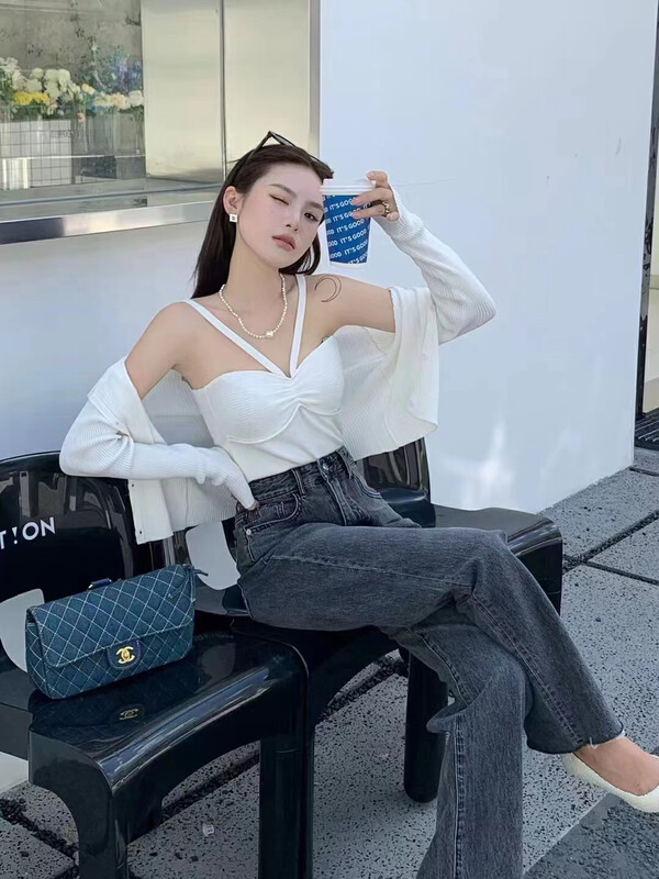 New in autumn! [UL-2] Solid color short cardigan + halter vest two-piece suit 9140# JJ
