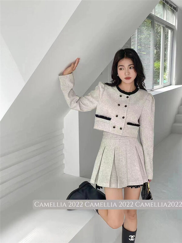New in autumn!【CAMELLIA】Sweet little woman double-breasted short coat + pleated color matching skirt suit 9920# HJY